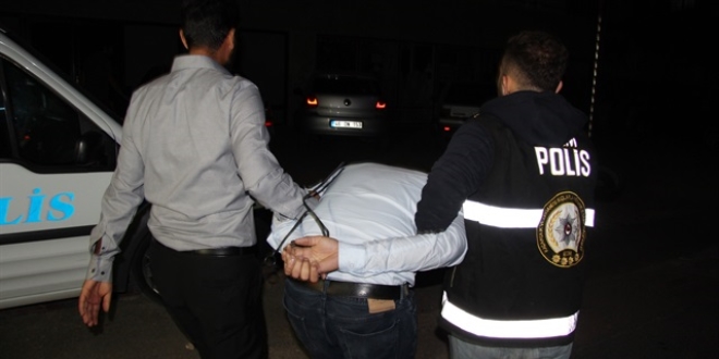 FETÖ şüphelisi eski başkomiser yol kontrolünde yakalandı