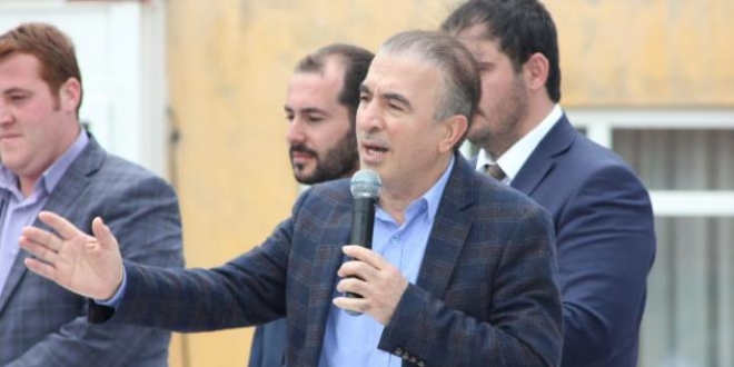 Naci Bostancı: Referandumda 'çatı partiler' ortaya çıktı
