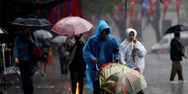 Meteoroloji'den 6 ilde kuvvetli rüzgar ve fırtına uyarısı
