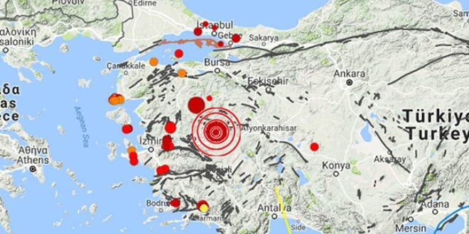 Manisa'da 2. deprem... yine 4,9 ile salland