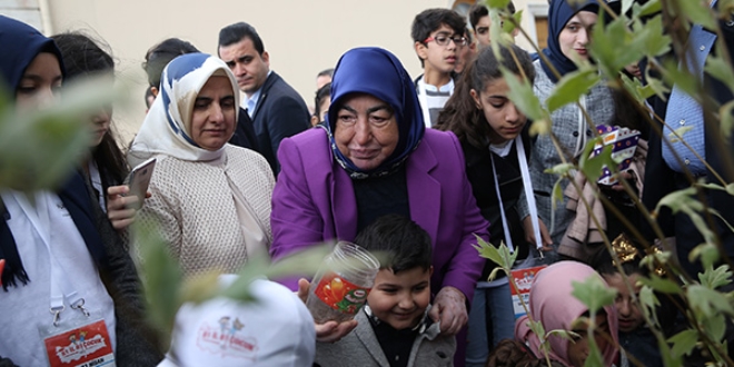 Semiha Yldrm, 81 ilden ocuklarla bir araya geldi