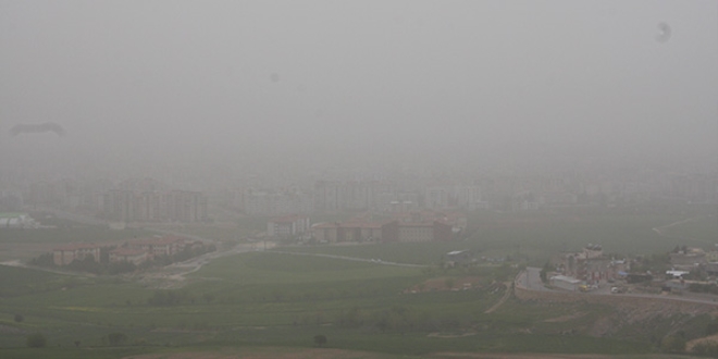 Meteoroloji uyarmt, toz bulutu geldi