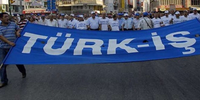 Çalışma bakanlığından bize gelen bi taslak yok, basından öğreniyoruz