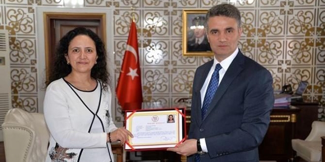 Sezeryanla en az doğum yaptıran doktora ödül