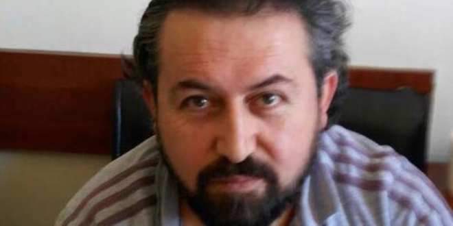 Firari müdür, mahrem imamın evinde yakalandı