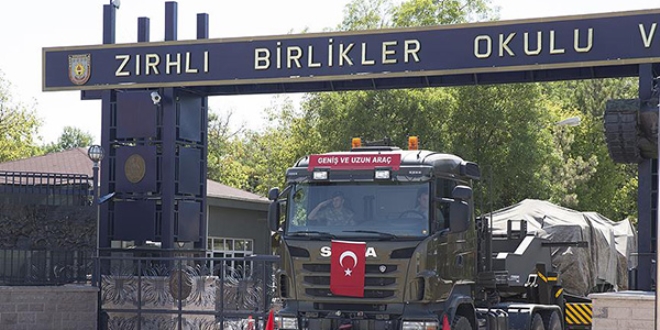 Zırhlı birliklerden çıkarılmak istenen tankları bozdular