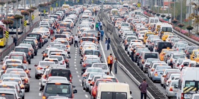 İstanbul'da yarın bu yollar trafiğe kapatılacak