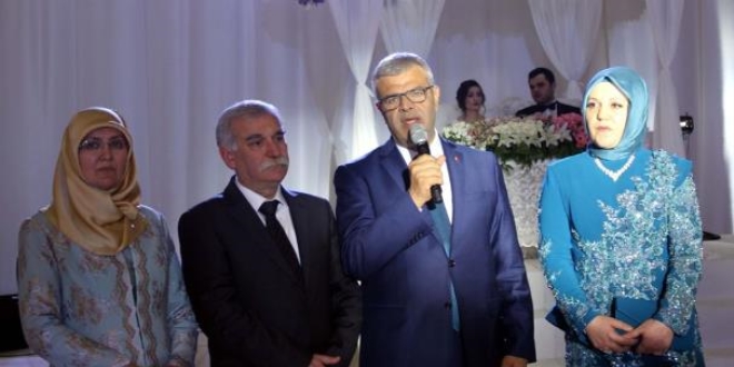 Başbakan Yardımcısı Veysi Kaynak'ın mutlu günü