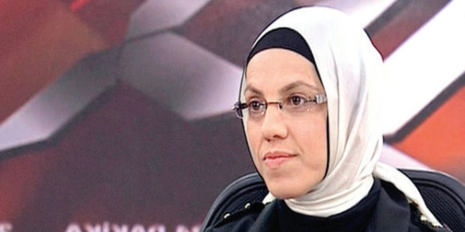 Kavakçı, terör ağzıyla soru soran CNN spikerine haddini bildirdi