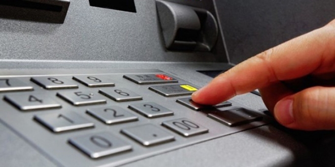 Akıllı telefonların klavyeleri banka oluyor