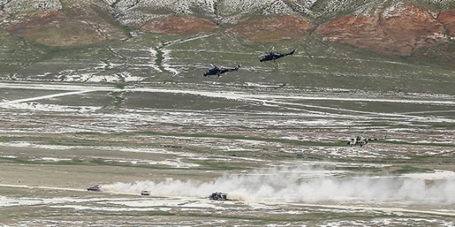 Türkiye-Azerbaycan tatbikatı savaş sahnelerini aratmadı