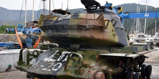 Eski savaş tankı turizm için 'batırılacak'