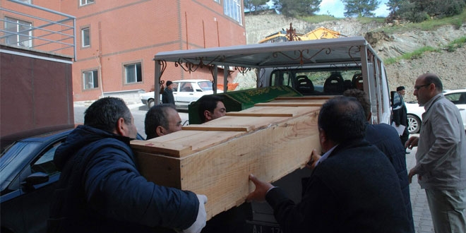 Sivas'ta bir genç kene ısırması sonucu hayatını kaybetti