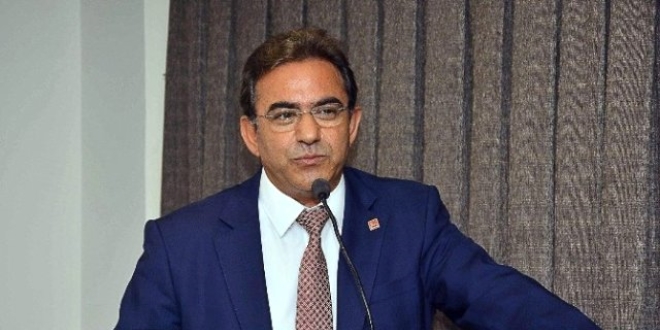 'Ekonomiye güven verecek olan hukuktur, demokrasidir'