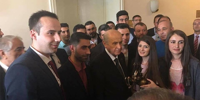 Tarım'da atama bekleyenler Bahçeli ile görüştü