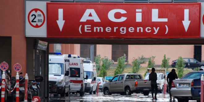 Kalp krizi geçirdiğini anlayınca görev yaptığı ambulansla acile gitti