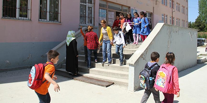 Bu okulda öğrenciler zil sesi olmadan derse girip çıkıyor