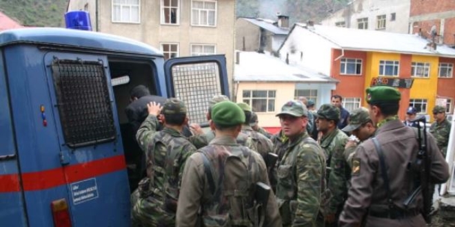 Gümüşhane'de 2 eski polisin tutukluluk haline devam kararı
