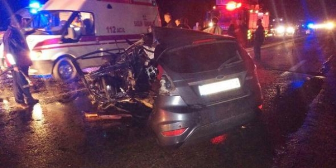 Hatay'da trafik kazası: 2 ölü, 1 yaralı