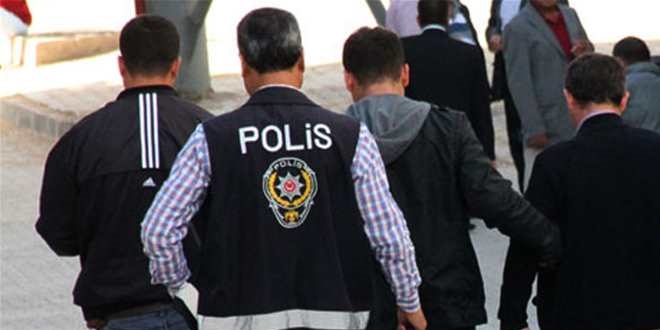 stanbul'da tombala operasyonu: 2'si polis, 14 kii gzaltnda