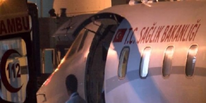 Ambulans uçak 15 yaşındaki Elife için havalandı