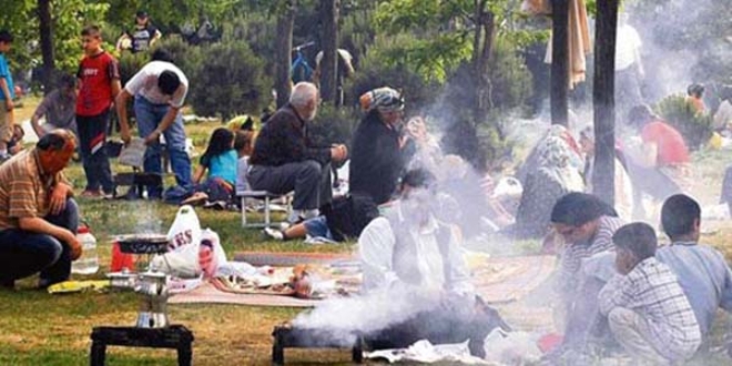 Bakan Eroğlu'ndan piknikçilere uyarı