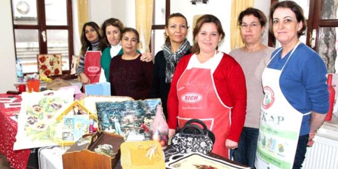 Dört çocuk annesi mikro krediyle işinin patronu oldu