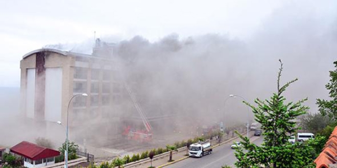 Ordu'da büyük panik... Otel yanıyor