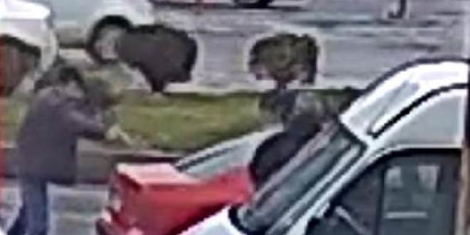 Trafikte tartıştığı kişiyi bacaklarından vurdu