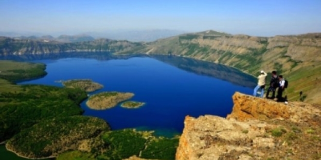 Tatvan ve Ahlat'ta iki ödüllü proje ilanı