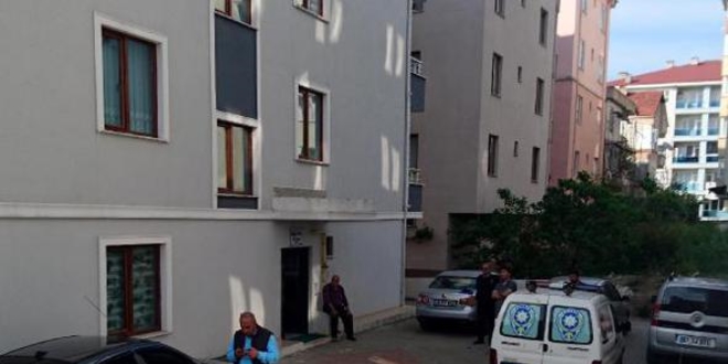 Polis memuru beylik tabancasıyla intihar etti