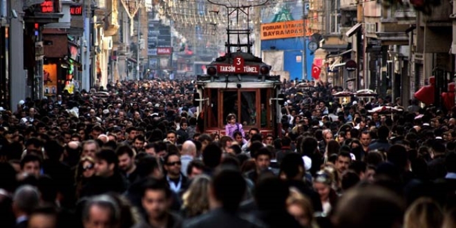 'Trkiye'de ortalama yaam sresi artt'
