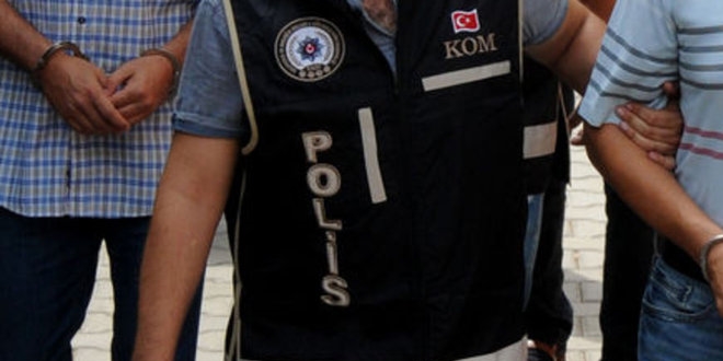 Idr'da polis, retmen dahil 12 gzalt