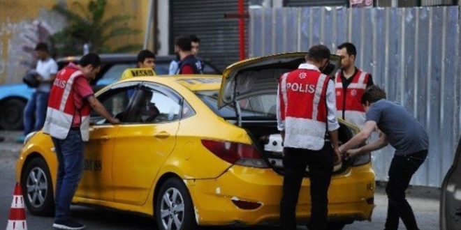 İstanbul'da 310 polisin katılımıyla trafik uygulaması