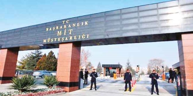 'Sizi MİT'te işe alacığım' diyerek dolandırmış