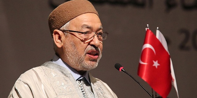 'Türkler ümmetin onurunu, şerefini ve başını havaya kaldıracak mı?'