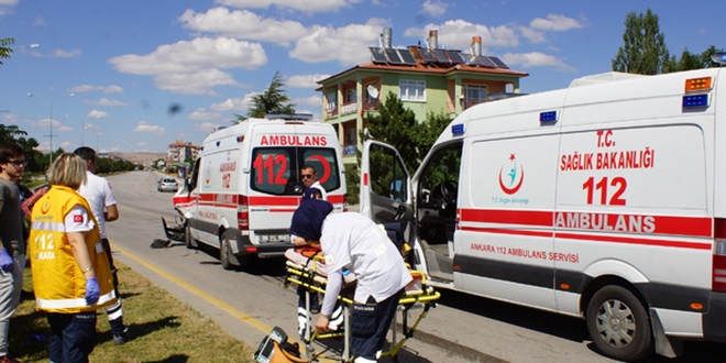 Ambulans ile halk otobs arpt: 6 yaral