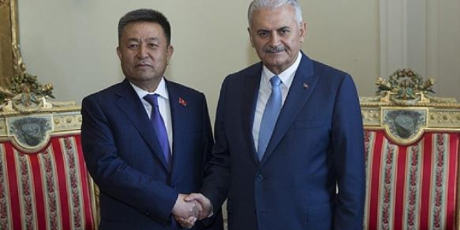 Yldrm Krgzistan Meclisi Bakan Tursunbekov ile grt