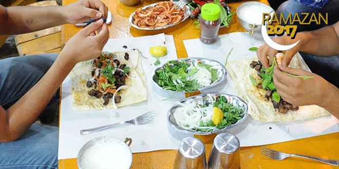 'İftarda ayran sahurda süt içilmeli'