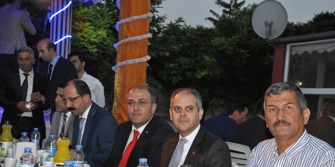 Bakan Kılıç, ilk iftarını şehit ailesiyle yaptı