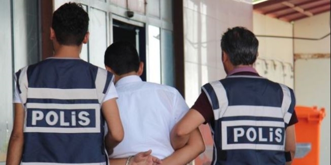 Sivas'ta meslekten ihraç edilen bir astsubay tutuklandı