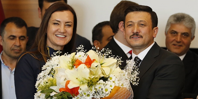 Hamza Dağ, görevi Nükhet Hotar'dan devraldı