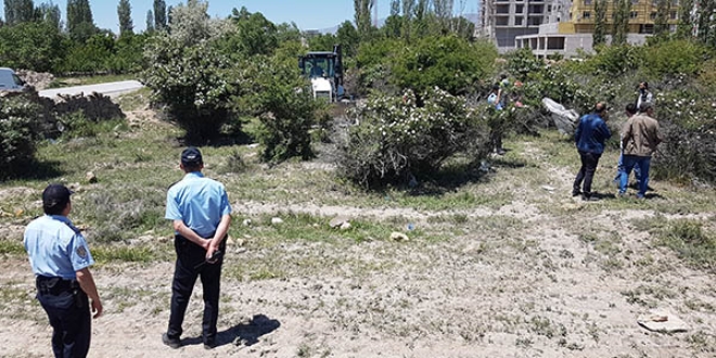 Niğde'de kepçeyle ceset arandı