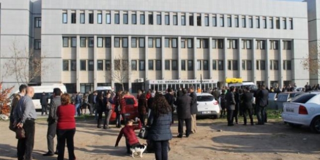 Denizli'de tutuksuz yargılanan 5 kişi tutuklandı