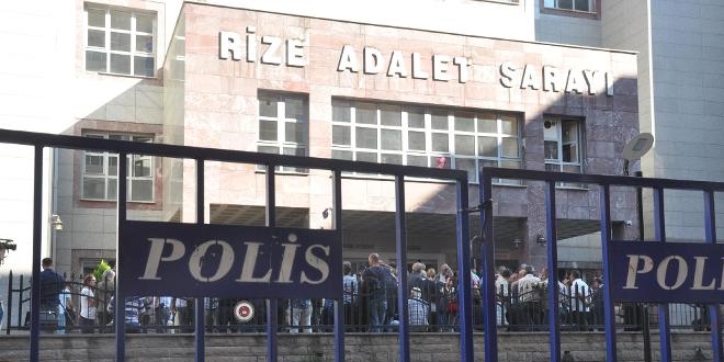 Rize'de 9 sanığın yargılandığı dava ertelendi