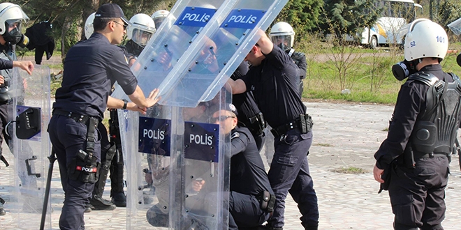 Ordu'da evik kuvvet polislerine zorlu eitim