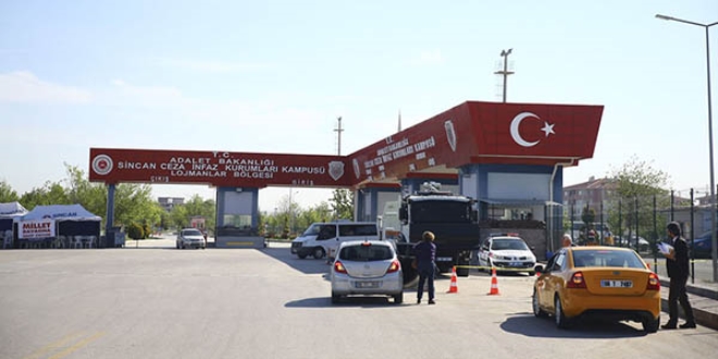 FETÖ sanığı eski albay: Darbeyi karışık gruplar yaptı
