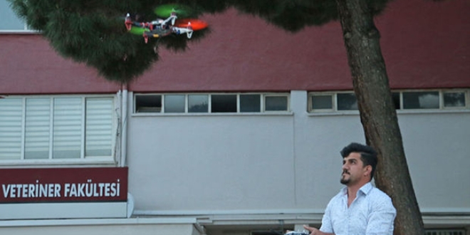 Üniversiteli genç, kendisine drone yaptı