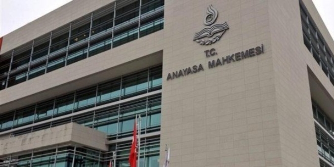 AYM: Savclk hakaret sahibini bulmakla ykml deil