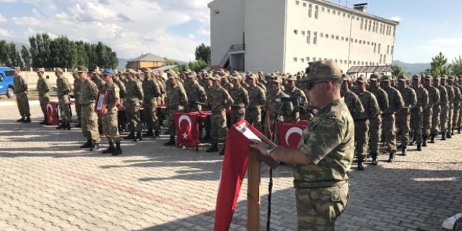 Van'da 122 güvenlik korucusu yemin etti